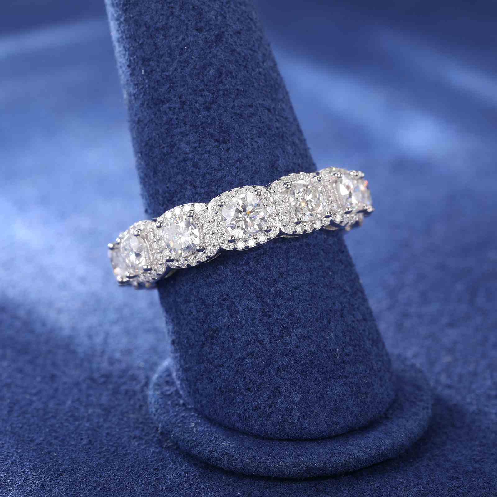 6.5mm Cushion Cut Band Ring