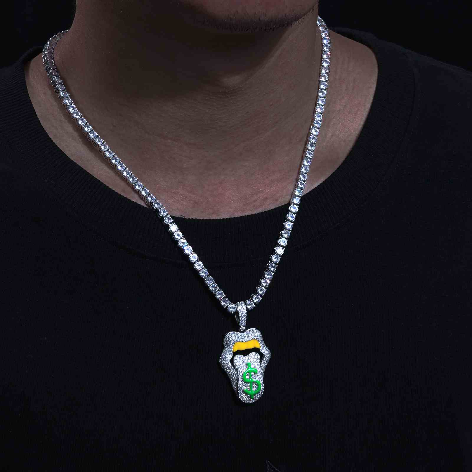 Glow In The Dark Lip Mouth Dollar Pendant