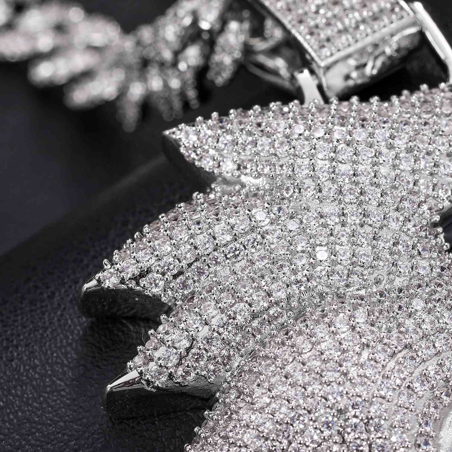 Customized 3D Animal Black Wolf Pendants