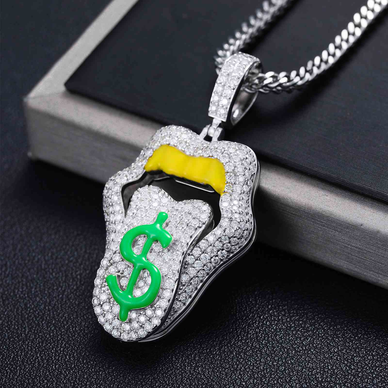 Glow In The Dark Lip Mouth Dollar Pendant