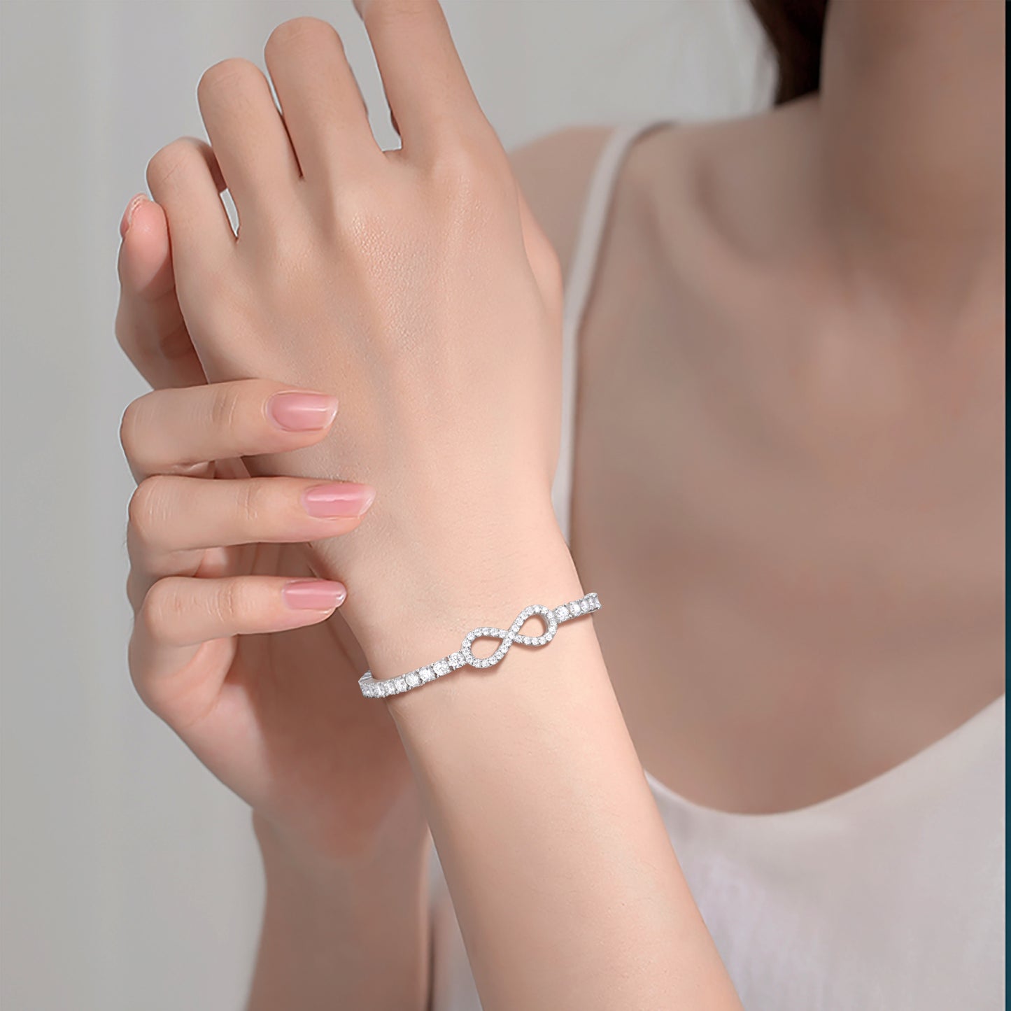 925 Silver Moissanite Infinity Adjustable Tennis Bracelet for Women TQB0330