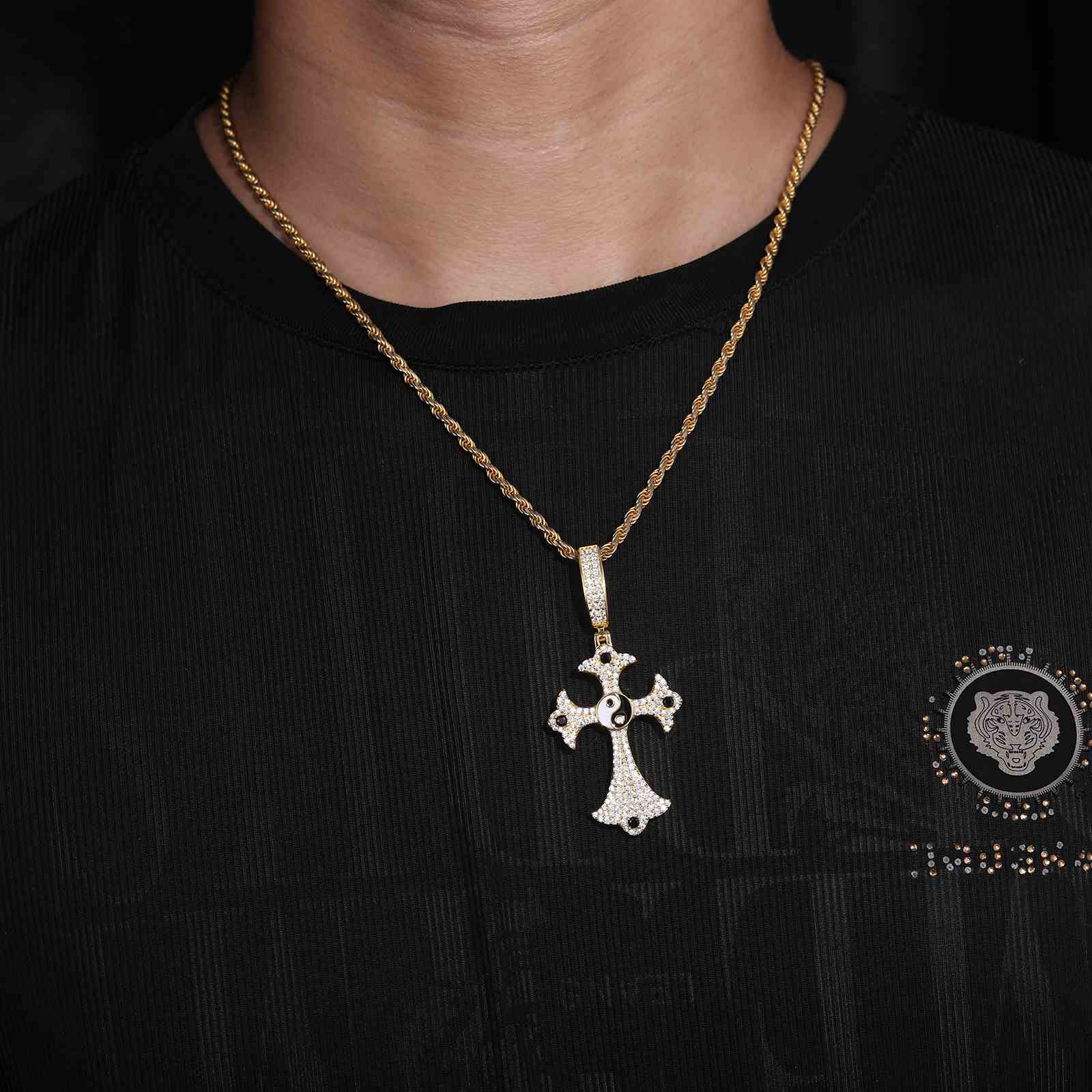 diamond cross necklace