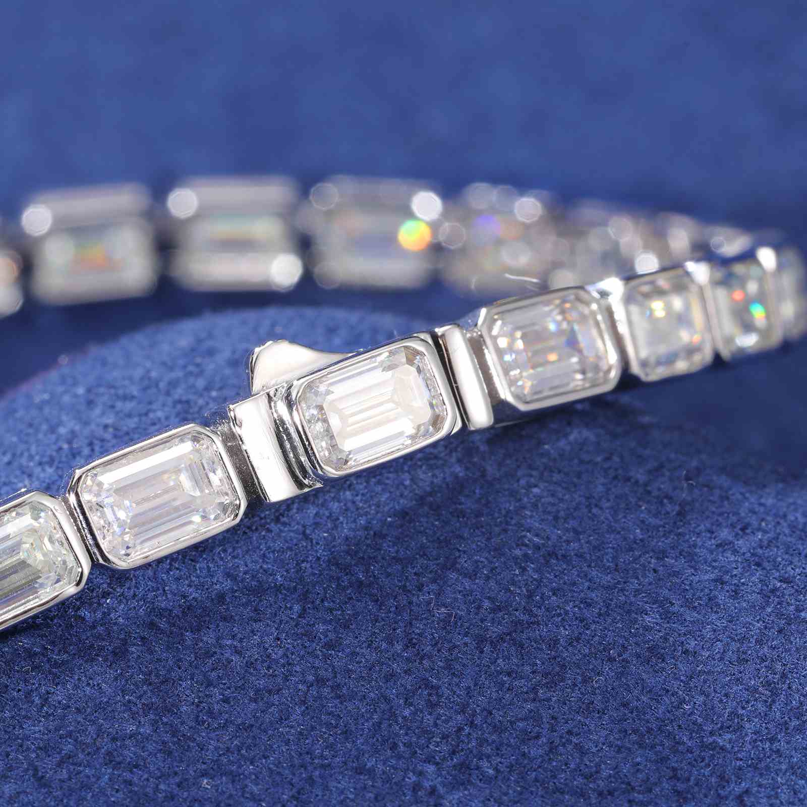 emerald tennis bracelet