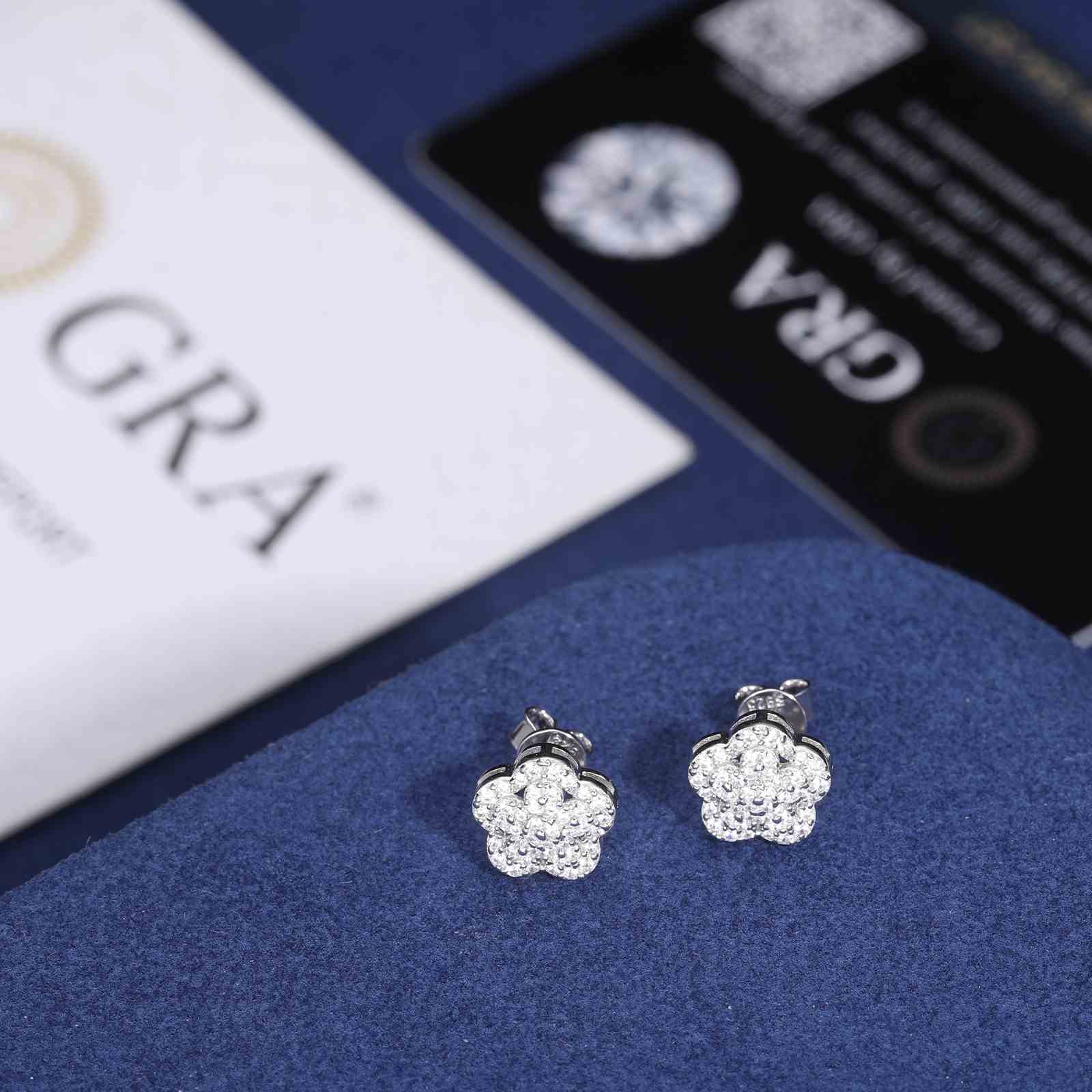gold stud earrings for women