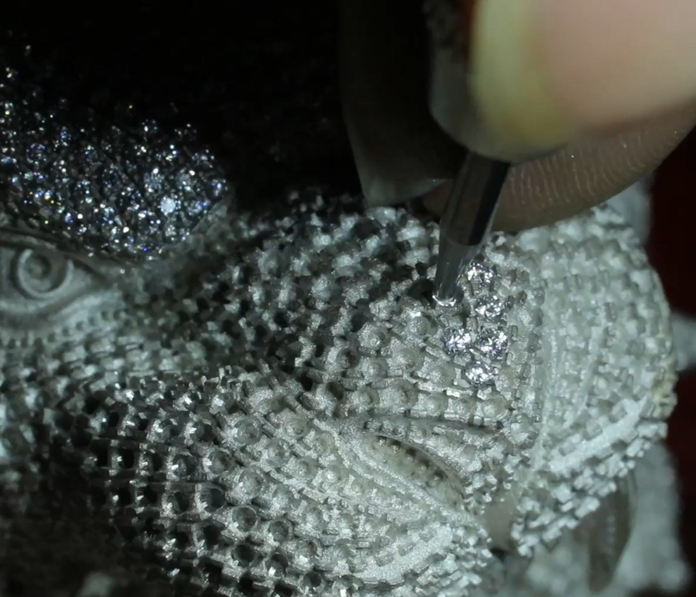 Hand Stone Setting