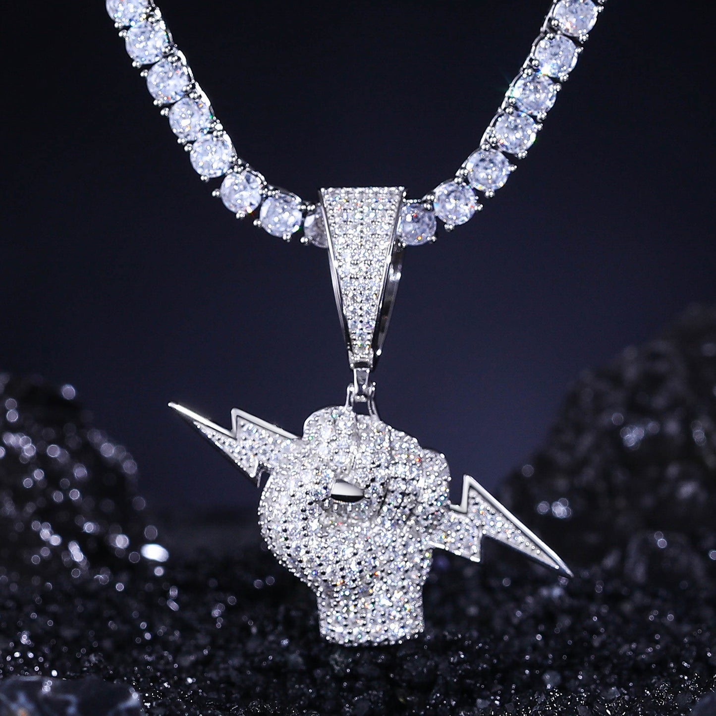 925 Silver Moissanite Lightning Fist Hip Hop Pendant TQP0260