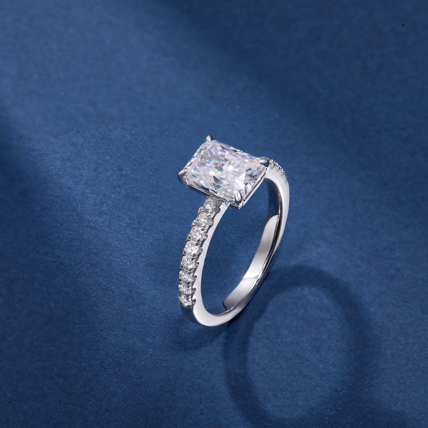 925 Silver Moissanite Radiant Cut Engagement Ring 1.5 to 4CT for Women TQR0433