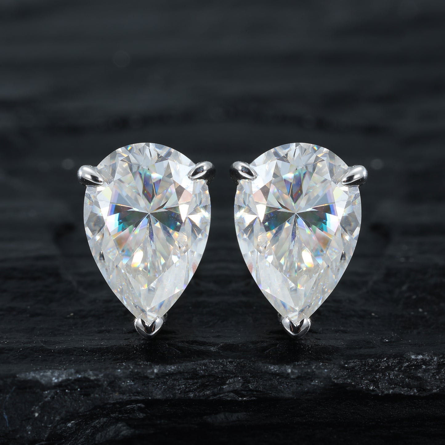 925 Silver Moissanite Pear Cut Solitaire Stud Earrings TQE0549