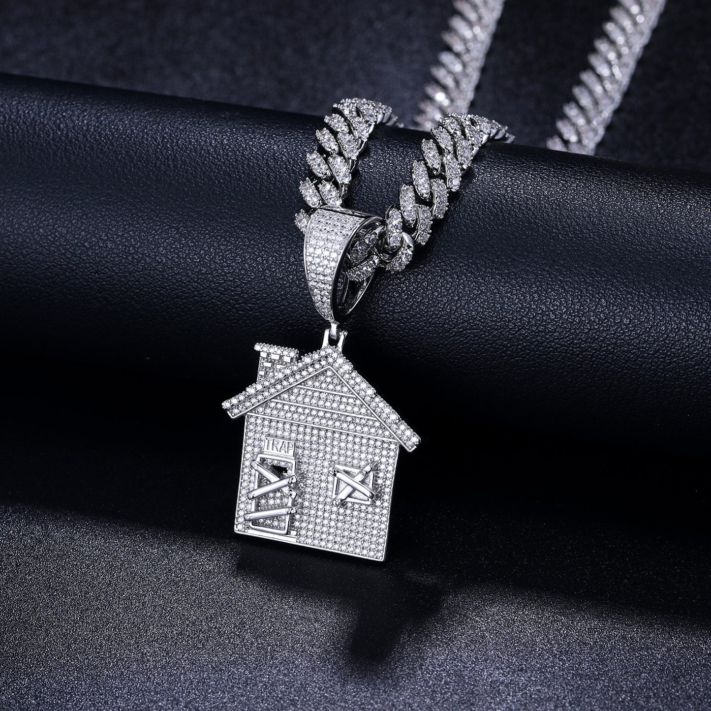 925 Silver Moissanite Iced Out House Pendant TQP0242