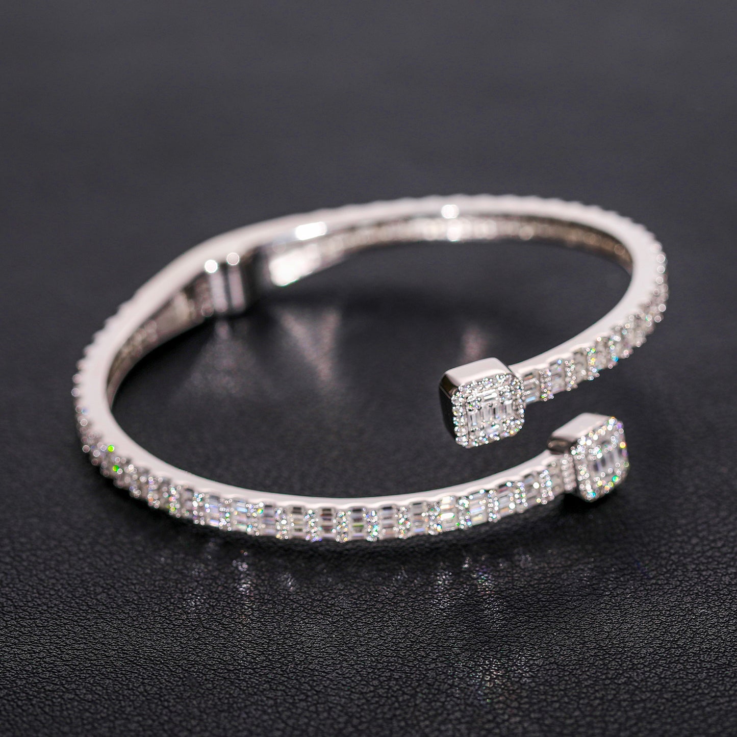 925 Silver Moissanite 3.8mm Slim Baguette Open Bangle Bracelet TQB0040