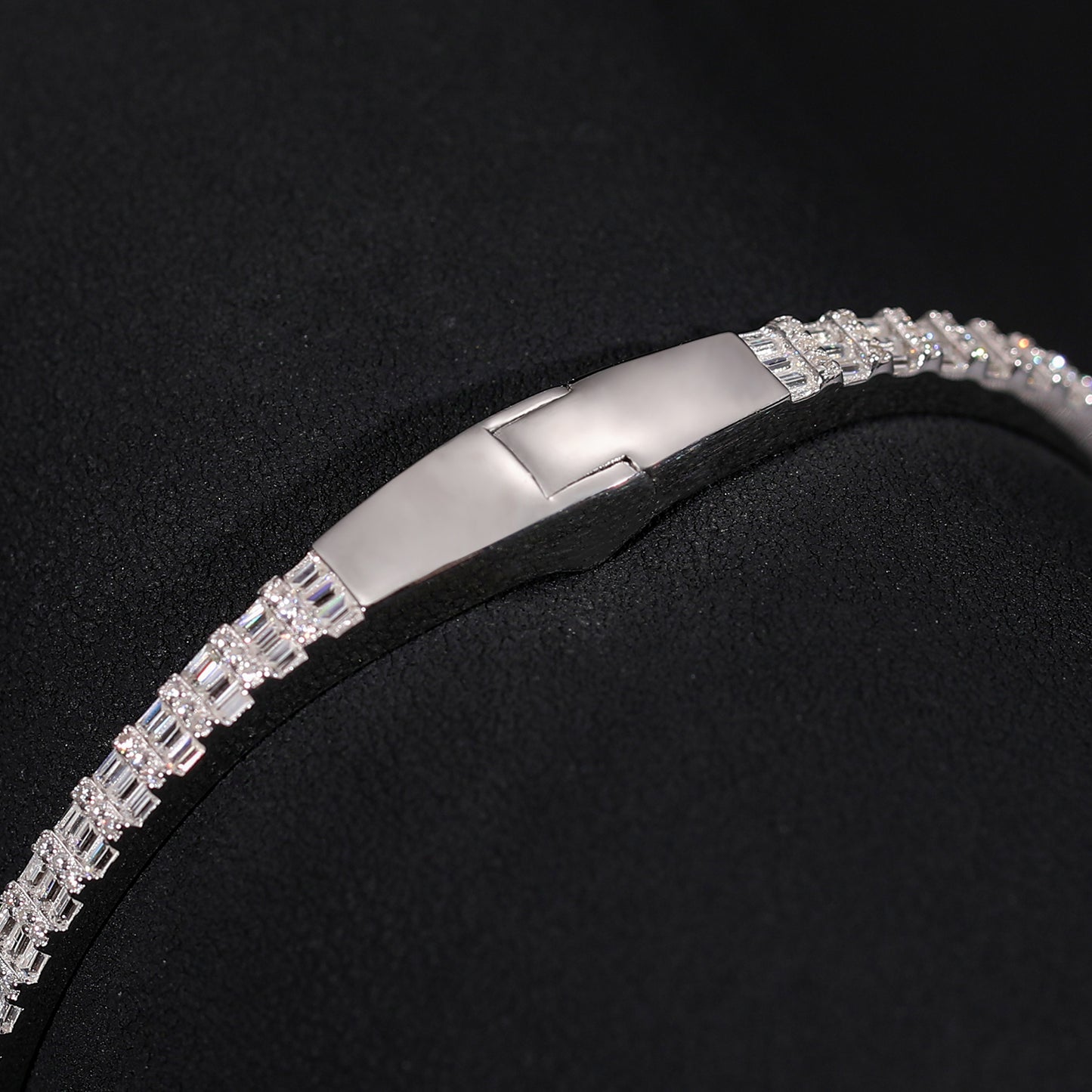 925 Silver Moissanite 3.8mm Slim Baguette Open Bangle Bracelet TQB0040