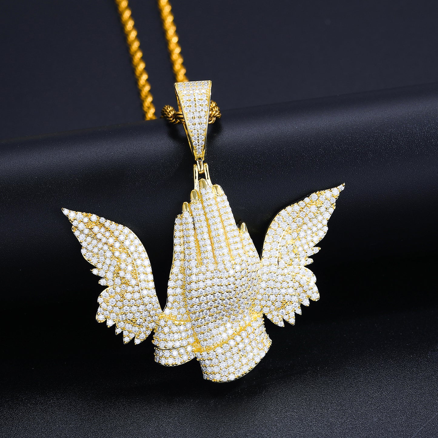 925 Silver Moissanite Iced Out Praying Hands Wing Pendant TQP0241