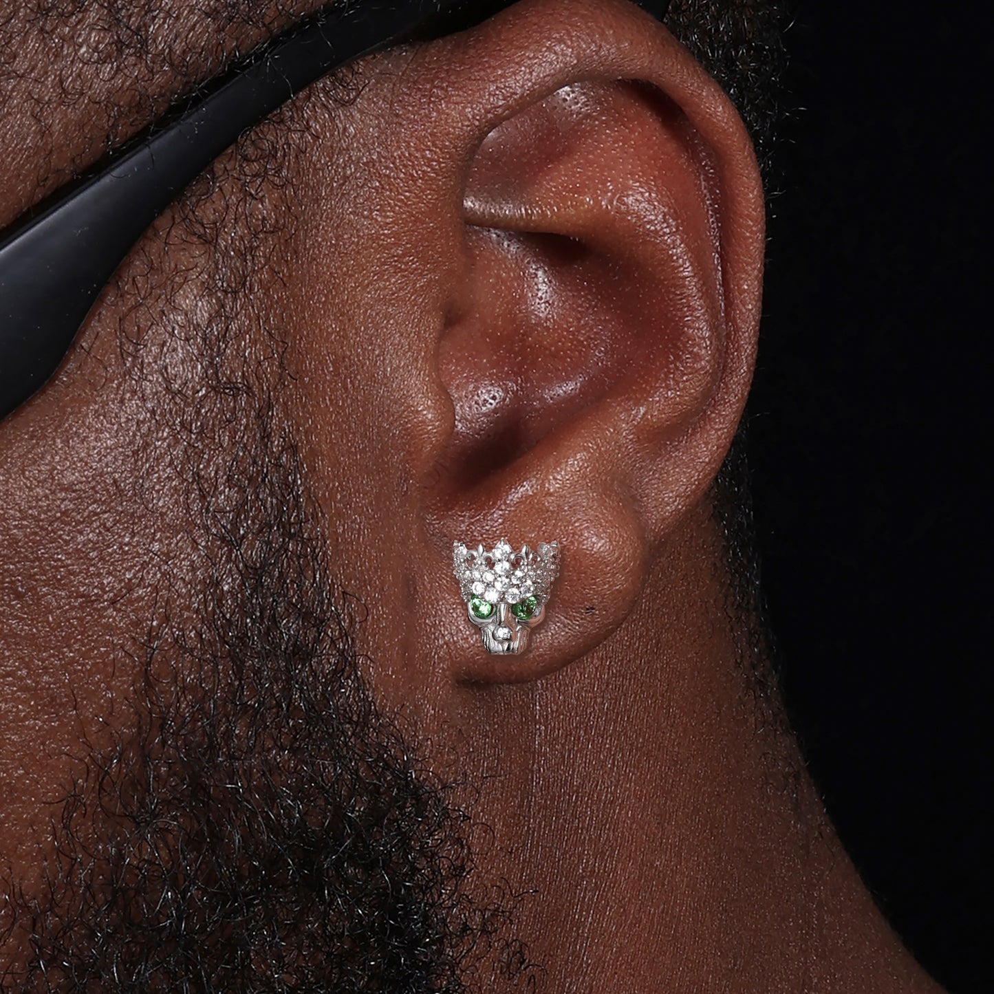 925 Silver Moissanite Green Eye Crown Skull Stud Earrings TQE0609